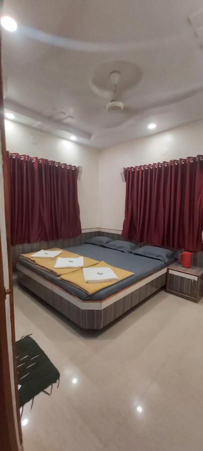 Sai Raghunandan Guest House Shirdi Exterior photo