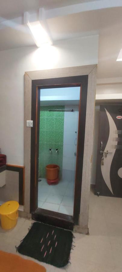 Sai Raghunandan Guest House Shirdi Exterior photo